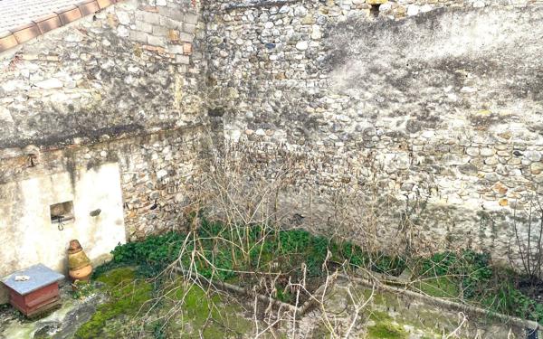 Maison à vendre    3 pièces •  Vallon-Pont-d'Arc