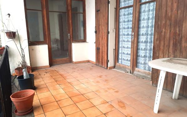 Maison à vendre    3 pièces •  Vallon-Pont-d'Arc