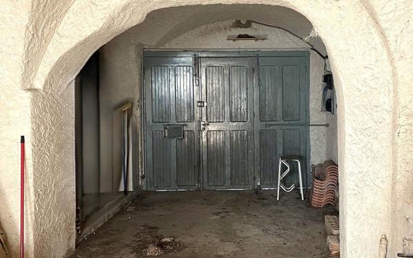 Maison à vendre    3 pièces •  Vallon-Pont-d'Arc