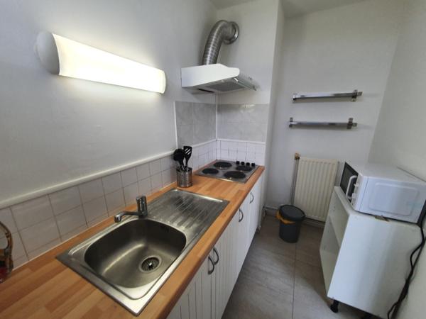 T1 Meublé + Balcon + Place de parking