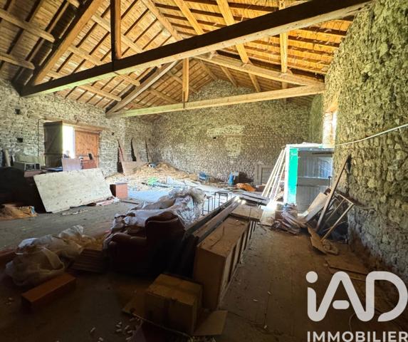 Immeuble à vendre 180 m² Estivareilles