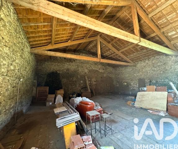 Immeuble à vendre 180 m² Estivareilles