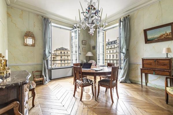 Paris 7ème, Appartement 2 Chambres -  99 m² à vendre