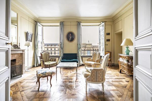 Paris 7ème, Appartement 2 Chambres -  99 m² à vendre