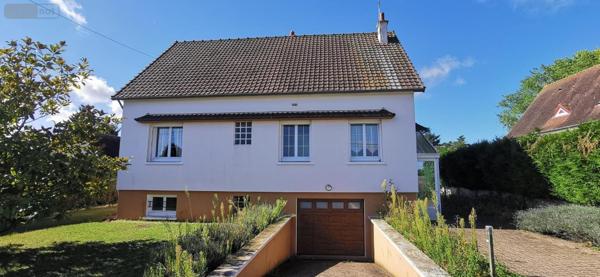 Maison à vendre à Neuville-aux-Bois dans le Loiret (45170), ref : HAM