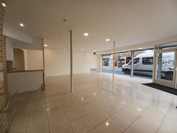 Local commercial Sainte Foy La Grande 80.78 m2