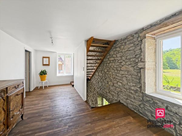 Moulin en pierres rénové 6 pièces 2ha de terrain