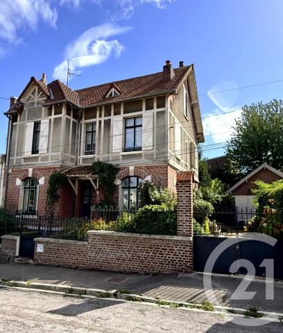 Maison à vendre  8 pièces - 171,51 m 2   ST QUENTIN  - 02
