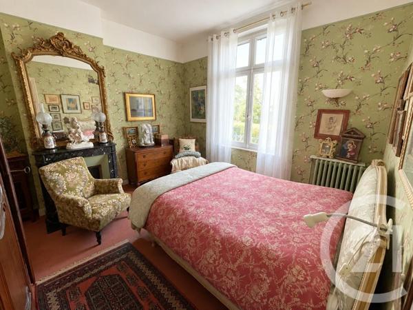 Maison à vendre  8 pièces - 171,51 m 2   ST QUENTIN  - 02