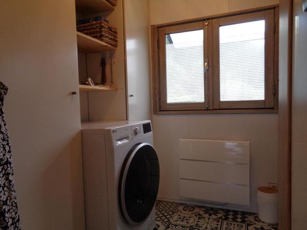 Beauzac(43), chalet de 70 m2 habitables, 2 chambres sur 700 m2 de terrain + piscine hors sol