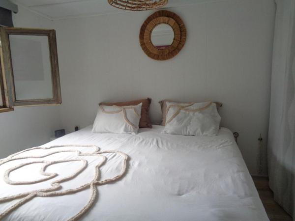 Beauzac(43), chalet de 70 m2 habitables, 2 chambres sur 700 m2 de terrain + piscine hors sol