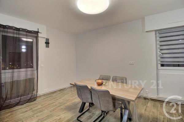 Appartement F5 à vendre  5 pièces - 107 m2 ST AVOLD - 57