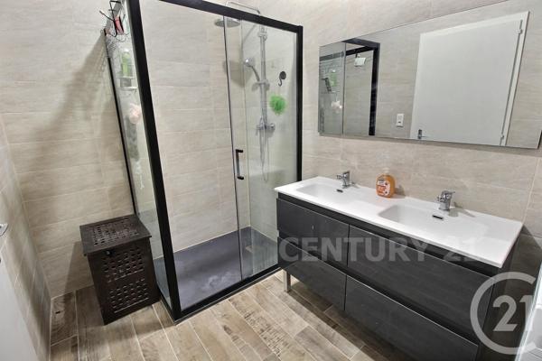 Appartement F5 à vendre  5 pièces - 107 m2 ST AVOLD - 57