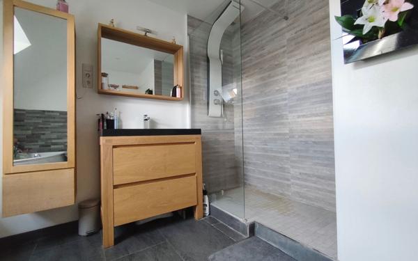 Maison à vendre    5 pièces • 115 m2 Épône