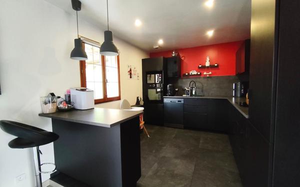 Maison à vendre    5 pièces • 115 m2 Épône