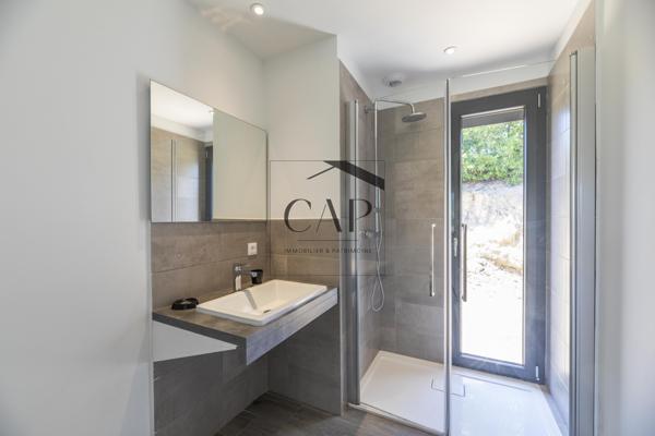 Lecci (20137) Superbe Villa T4 meublée avec piscine privative et jardin - domaine d'exception***** Corse du Sud