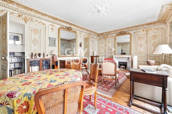 Rue de Verneuil – Élégant appartement traversant de 89 m² au calme sur cour