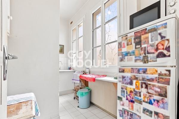 Rue de Verneuil – Élégant appartement traversant de 89 m² au calme sur cour