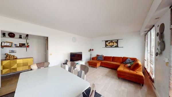 Appartement 3 pièce(s) 68 m2 ; RER B ; Commerces ; Balcon ; Calme