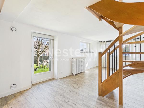 A Aurillac, quartier du Stade, Appartement en duplex de 5 pièces de 109 m², avec garage.