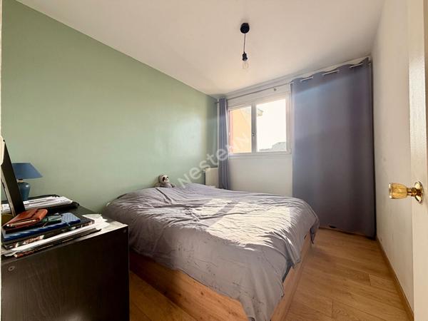 Asnieres Gare 2 pièces 43 m2 avec balcon