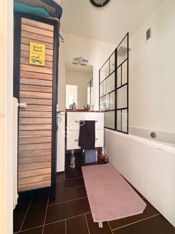 Asnieres Gare 2 pièces 43 m2 avec balcon