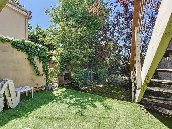 Maison mitoyenne, secteur pavillonnaire, Villeneuve St Georges 4 pièces 65m²