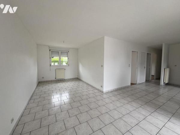 TESSE FROULAY, proche BAGNOLES DE L'ORNE, plain-pied 3 chambres avec garage et jardin