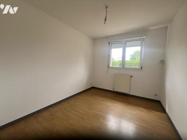 TESSE FROULAY, proche BAGNOLES DE L'ORNE, plain-pied 3 chambres avec garage et jardin