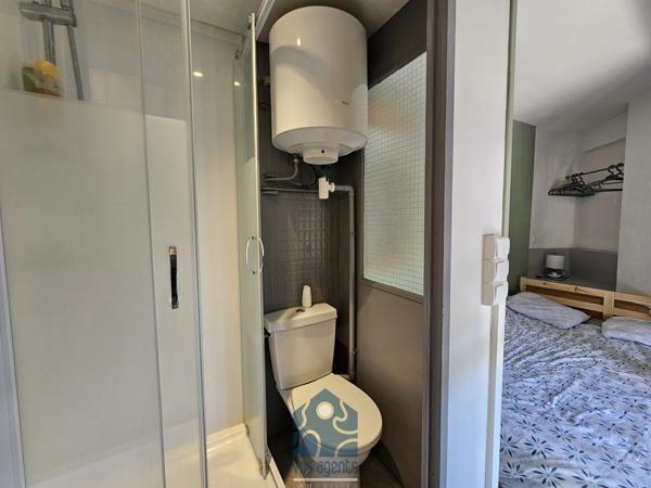 Studio en duplex avec balcon