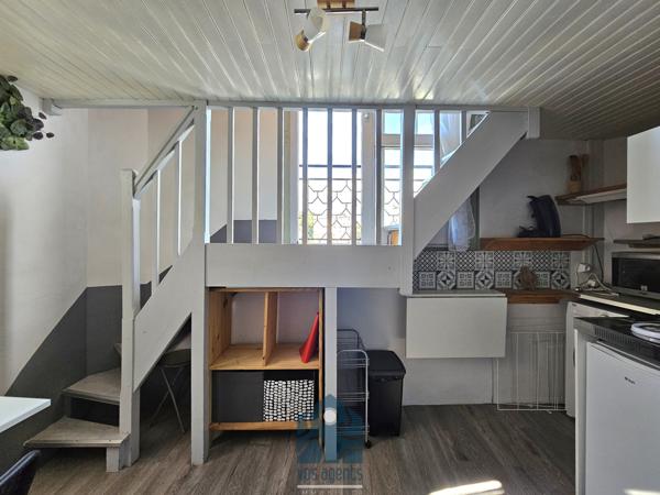 Studio en duplex avec balcon