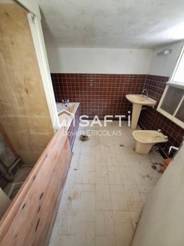 MAISON SUR SOUS SOL AVEC BEAU TERRAIN ET DEPENDANCES