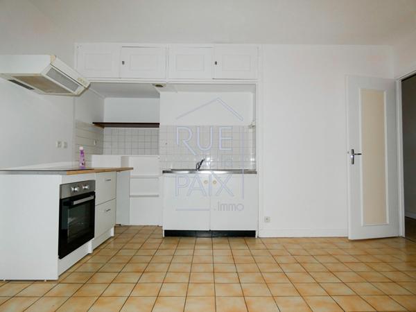 86140 LENCLOITRE Appartement Lencloitre 3 pièce(s) 77.52m2