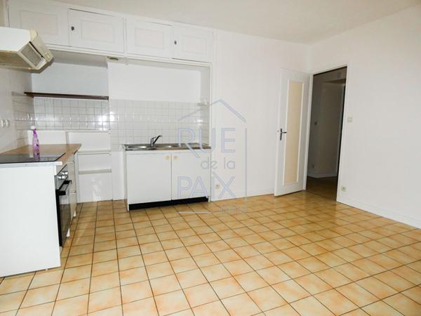 86140 LENCLOITRE Appartement Lencloitre 3 pièce(s) 77.52m2