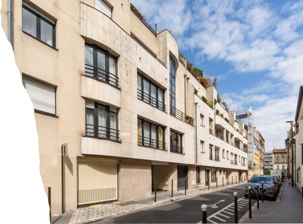GRAND APPARTEMENT FAMILIAL LUMINEUX DANS ENVIRONEMENT CALME & PROCHE COMMODITES