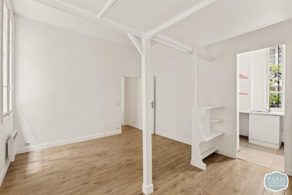 Exclusivité-Paris 18-Rue Marcadet-Appartement de 30,47m2 Carrez avec terrasse