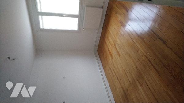 Maison de ville avec véranda et garage