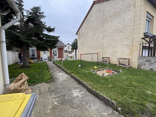 Maison Drancy 4 pièce(s) 66.98 m2 A louer