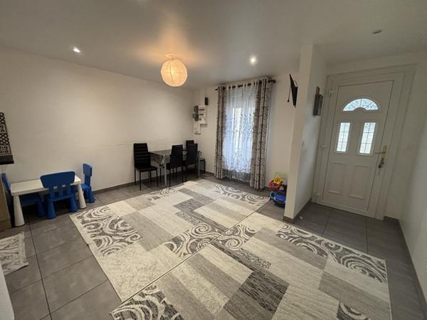 Maison Drancy 4 pièce(s) 66.98 m2 A louer