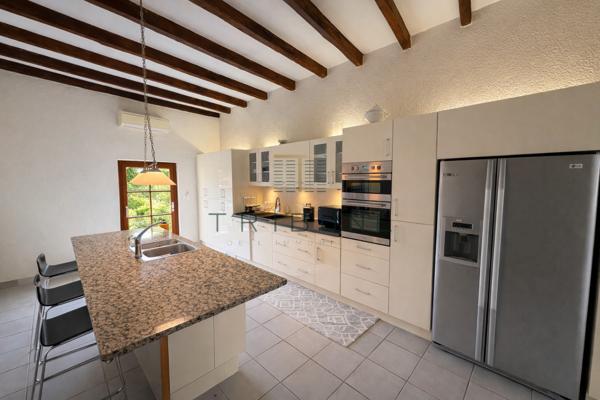 Maison 6 pièce(s) 4 chambre(s) 184 m²