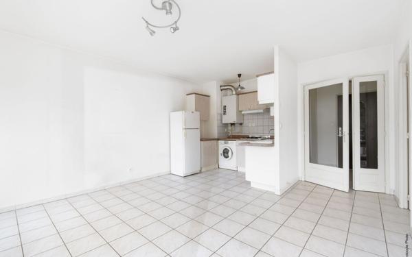 Appartement à vendre    2 pièces • 41,56 m2 Saint-Jean