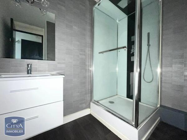 Appartement à louer 4 pièces 106.92m²