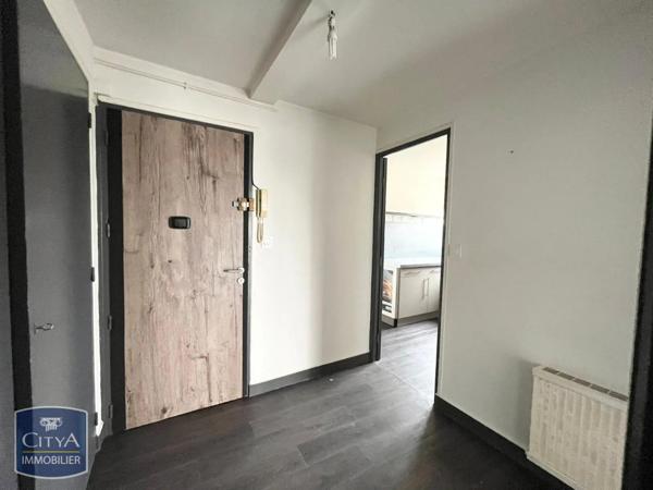 Appartement à louer 4 pièces 106.92m²