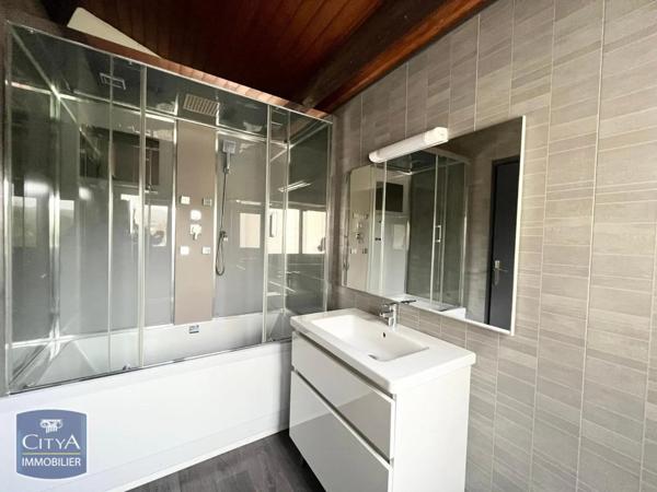 Appartement à louer 4 pièces 106.92m²