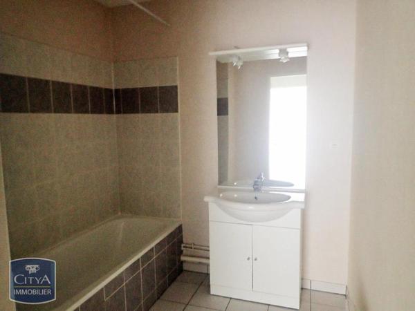 Appartement à louer 2 pièces 54.01m²