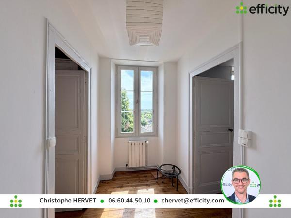 Maison
         8 pièces
        - 210 m² 350 000 € *