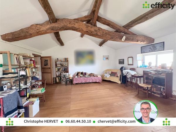 Maison
         8 pièces
        - 210 m² 350 000 € *