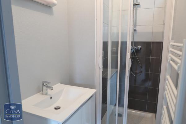 Appartement à louer 2 pièces 65.33m²