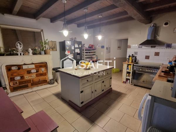 Maison de Ville à Matha Centre