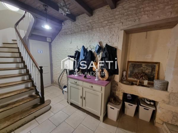 Maison de Ville à Matha Centre